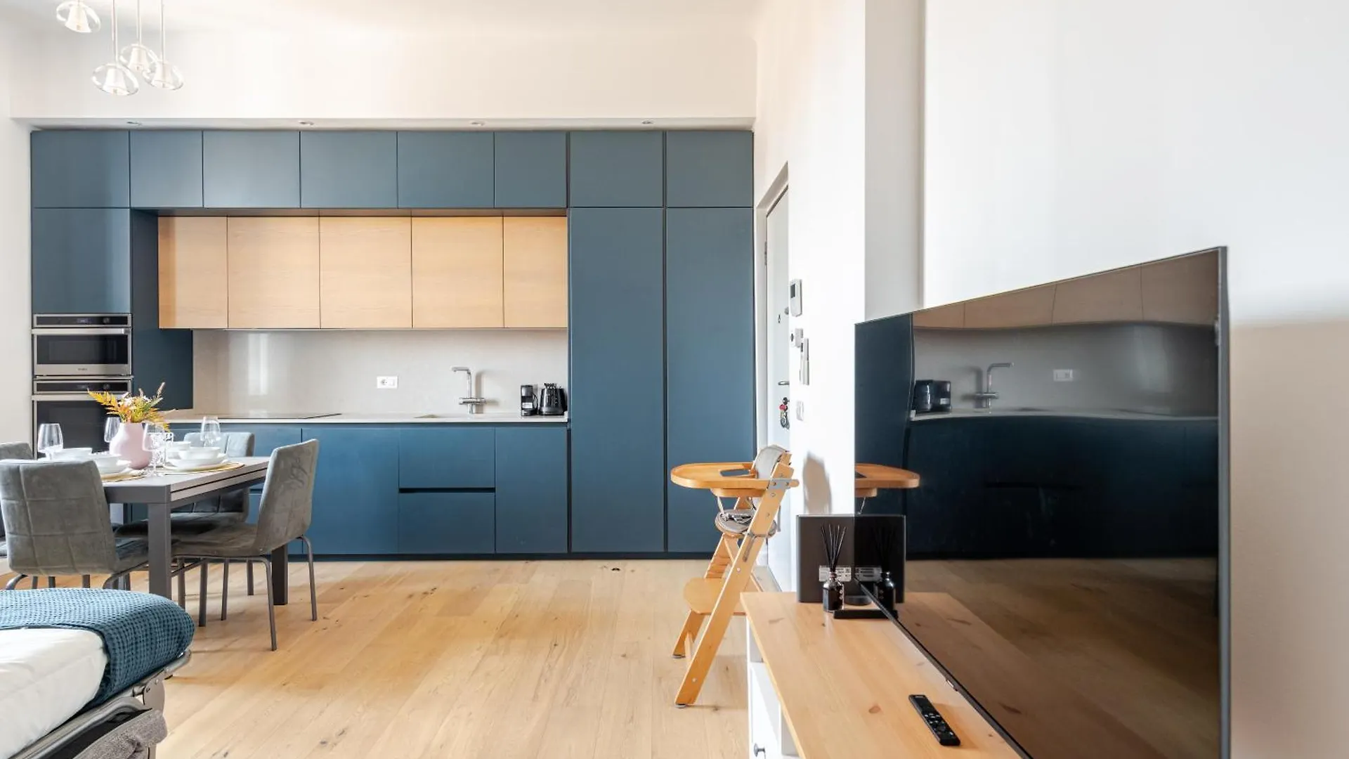 Milan Central Luxury Apartment