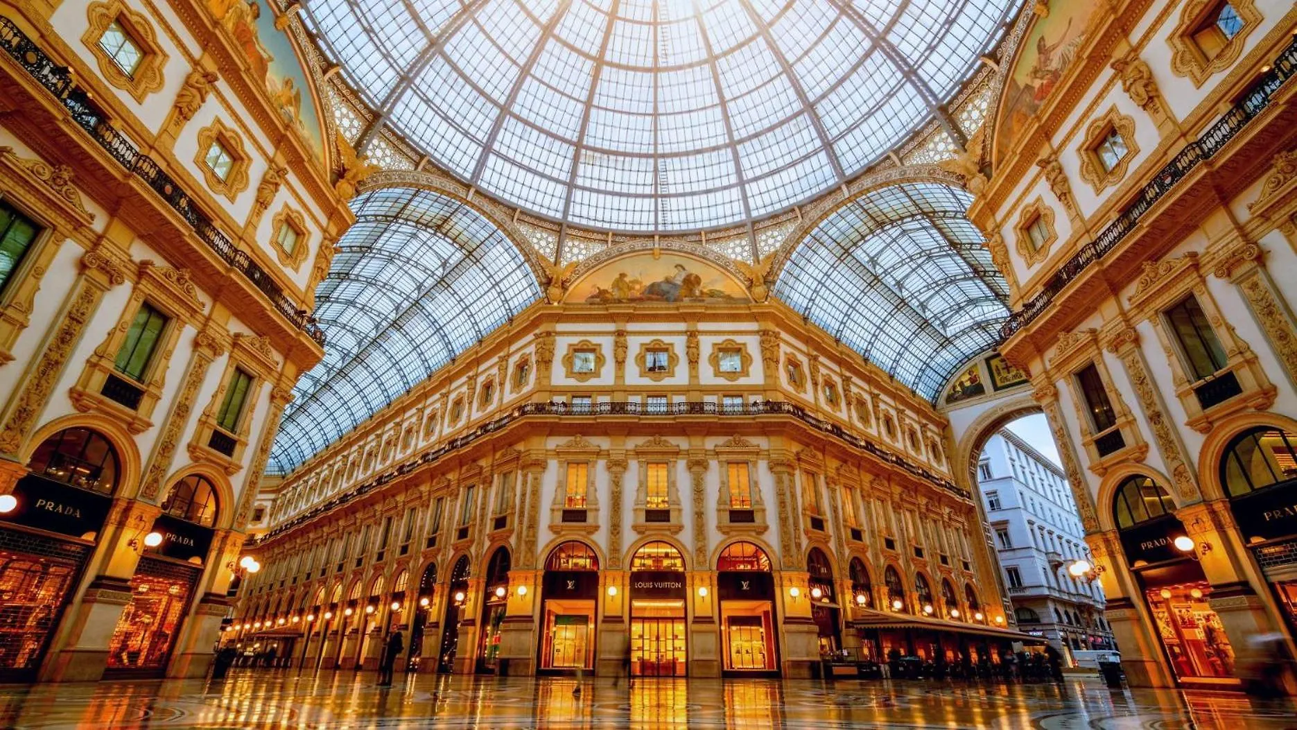 Milan Central Luxury Apartment Italy