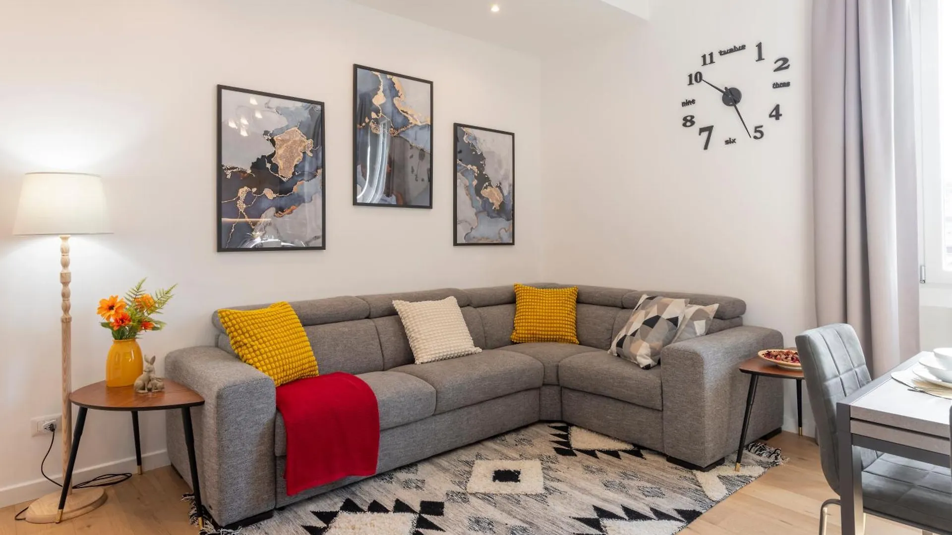 Milan Central Luxury Apartment